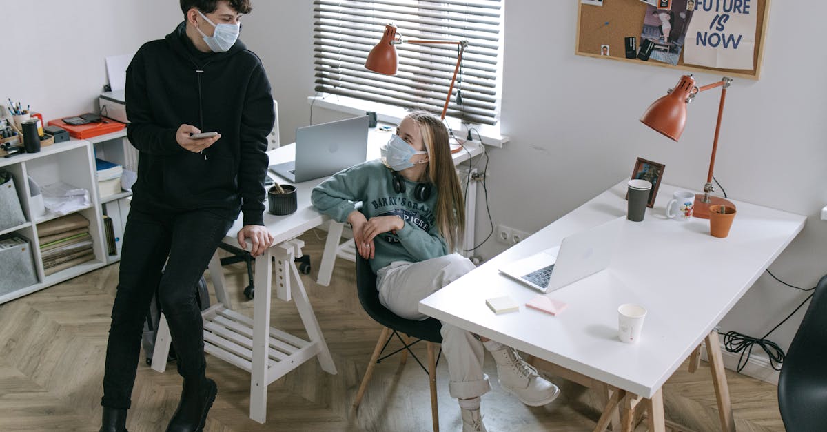 易名实名账号：如何购买升降平台