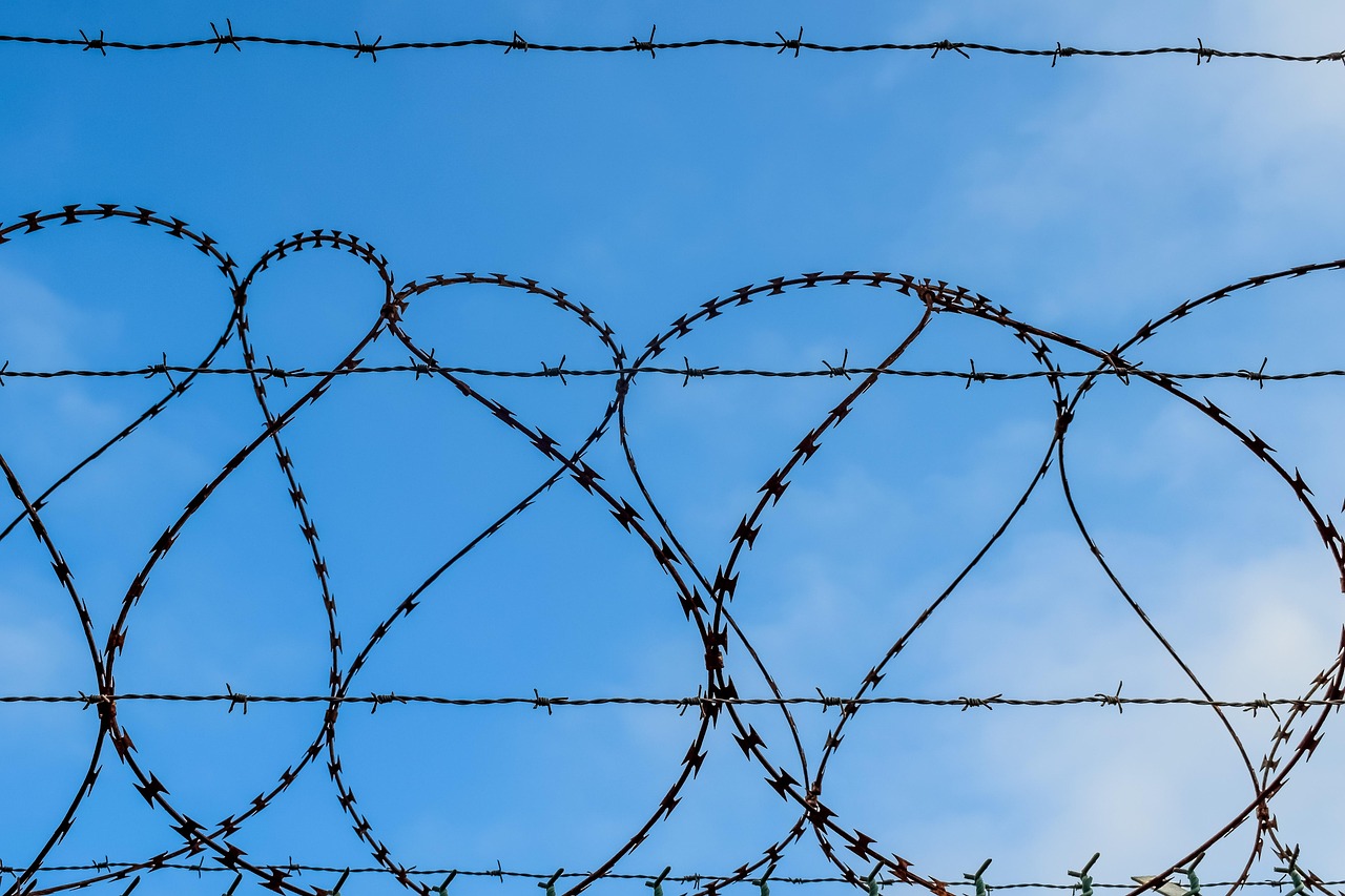 三网卡实名账号：星际开户平台